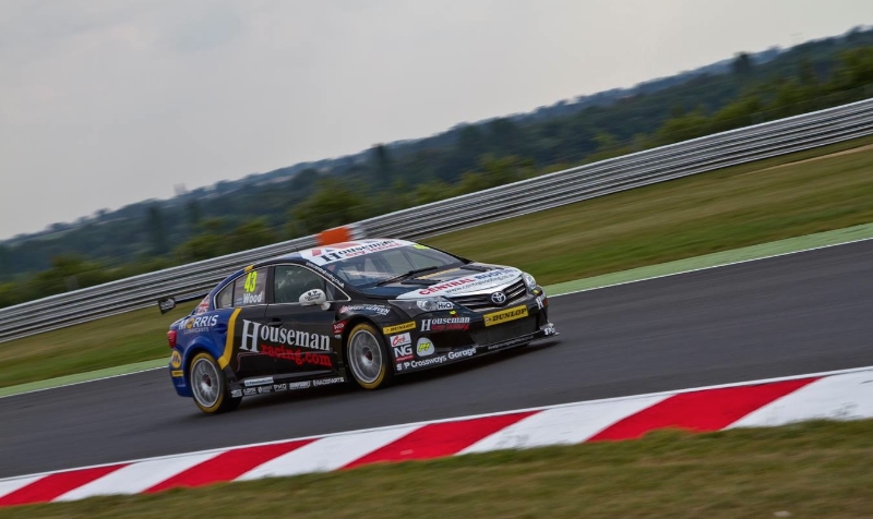 WOOD’S PACE GOES UNREWARDED AT SNETTERTON